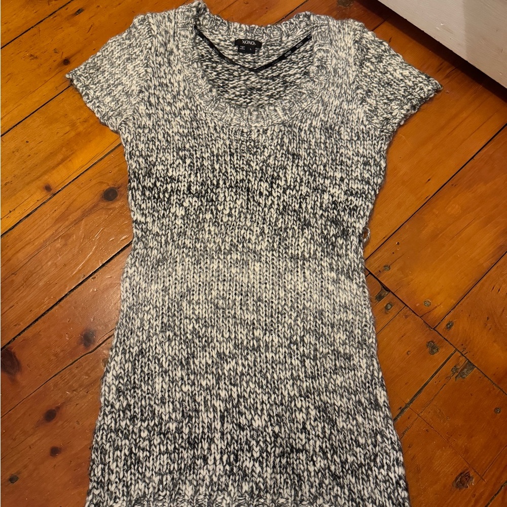 Semi-formed fitting sweater dress, size L with mini sequins